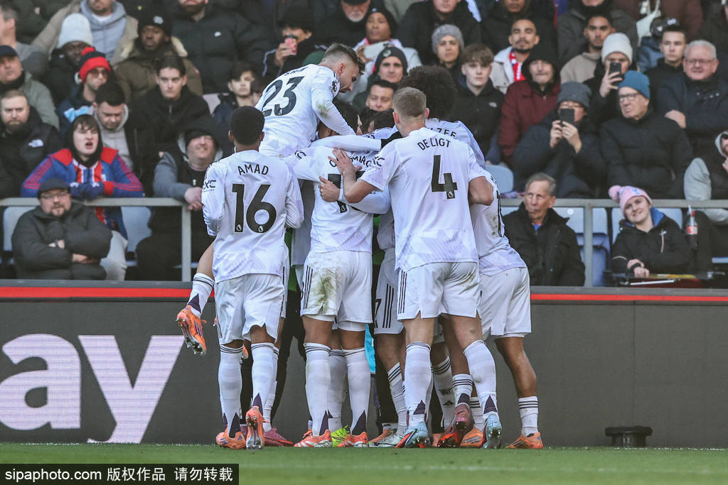 “童话小马一家”穿上彩色服饰 全面完工等你来打卡哈尔滨（李磊）